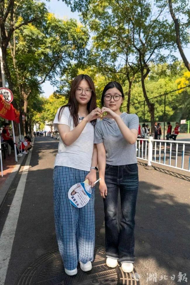 同名同姓同年同月同日生同校同专业 奇妙缘分共启新篇