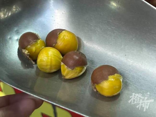秋天第一锅糖炒栗子上市 白露时节尝鲜正当时