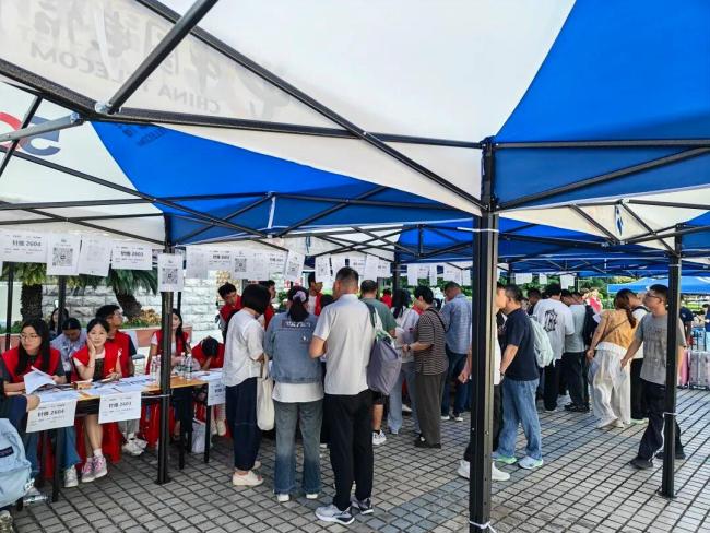 湖北多所高校迎新福利大盘点 暖心举措迎新生