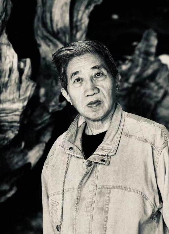 当代艺术家梁绍基去世 享年81岁