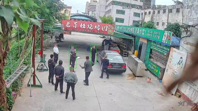 烧烤店老板两月被查15次 多部门频繁检查引发关注