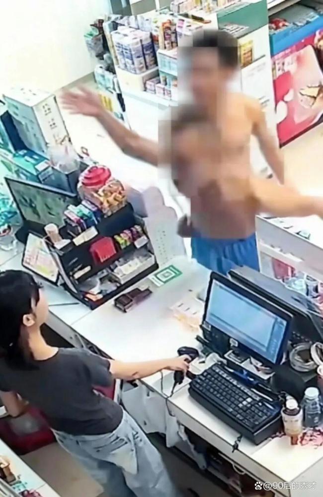 女店员索要赊账款遭掌掴 醉酒闹事不可免责