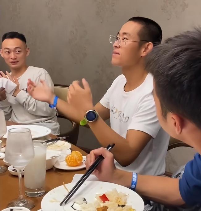 赵家驹夺冠父亲说既激昂又爱重 野途径逆袭到手