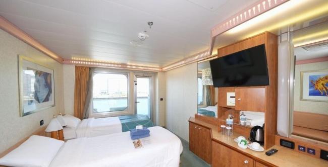 国乒抵达邮轮住宿处 独特海上驻地引关注
