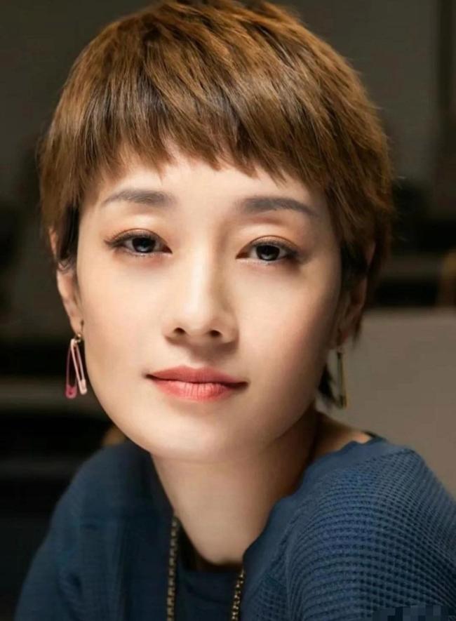 马伊琍50岁了已经罗子君的嗅觉 变装以外的她早已篡改
