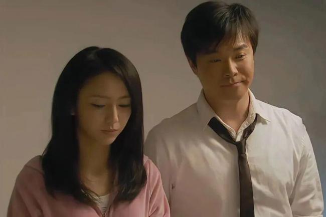 佟丽娅受访首次公开离婚细节 勇敢面对情感变化