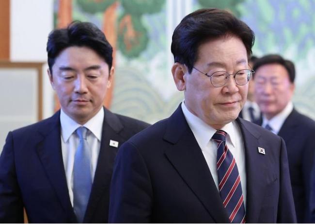 李在明回应韩高官请辞 尚未决定是否受理