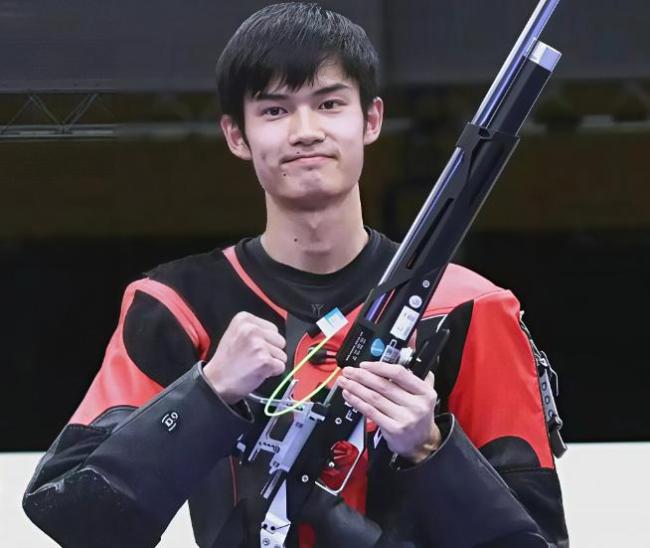 盛李豪太牛了