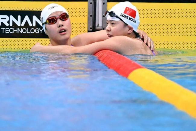 13岁于子迪逆转夺金 最年轻亚运游泳冠军