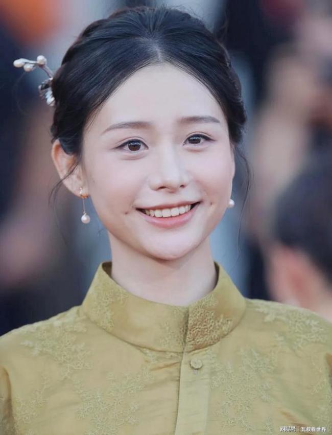 央视中秋晚会阵容官宣，《给阿嬷的情书》主演、周深李宇春赴月圆之约 银幕角色终同框