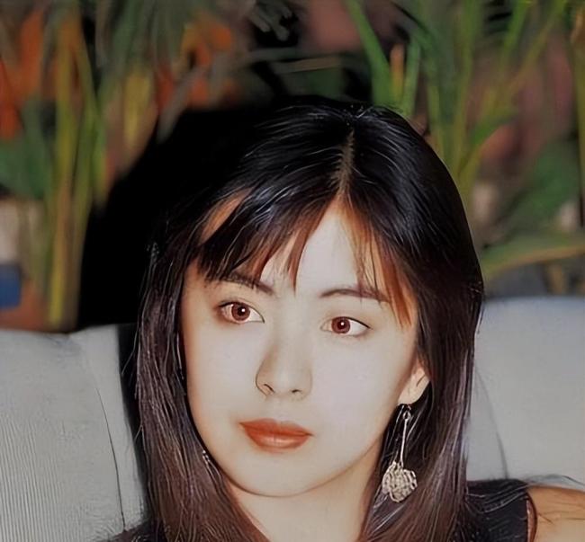 王祖贤回应变样了 岁月不败美人