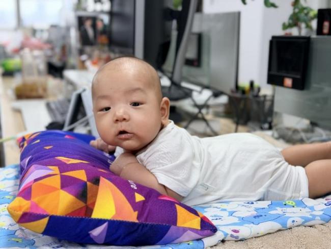 深圳一公司让员工带娃上班火了