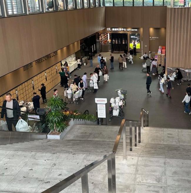 胖东来被指招聘性别歧视 限男保安引发热议