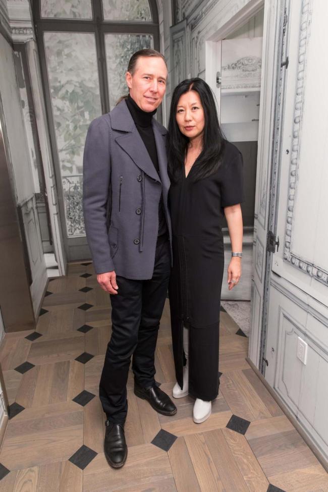 美CEO投资亏超1亿美元杀妻后自杀 悲剧源于财务崩溃