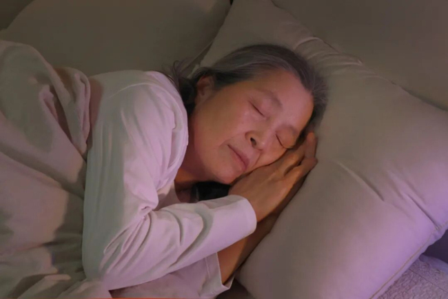 睡眠开始出现这种问题说明你可能老了 生物钟变化惹的祸