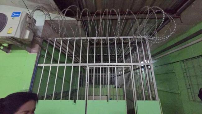 泰女富豪控诉被儿子送进铁笼养老院 骇人状况曝光引发社会关注