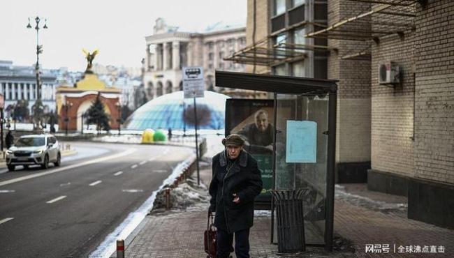 想征兵却没钱配资放心平台,乌克兰动员政策陷入两难 街头商铺冲突频发