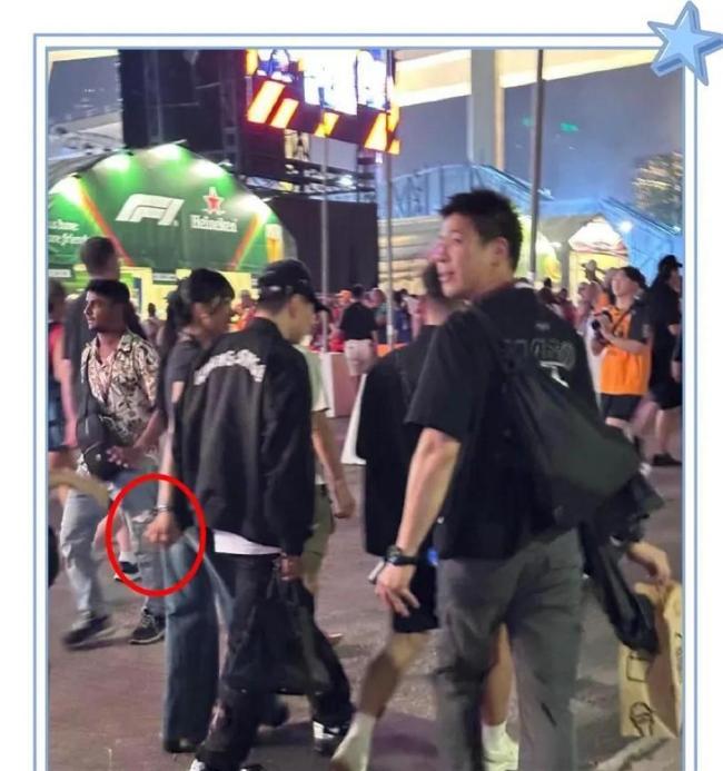 林俊杰七七牵手逛街 恋情曝光同框频密