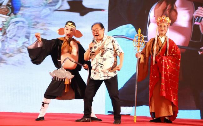 81岁马德华还原猪八戒经典台词，语气神态和当年一模一样