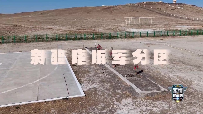 特种作战武器，解放军演示匕首枪 近距离突击利器