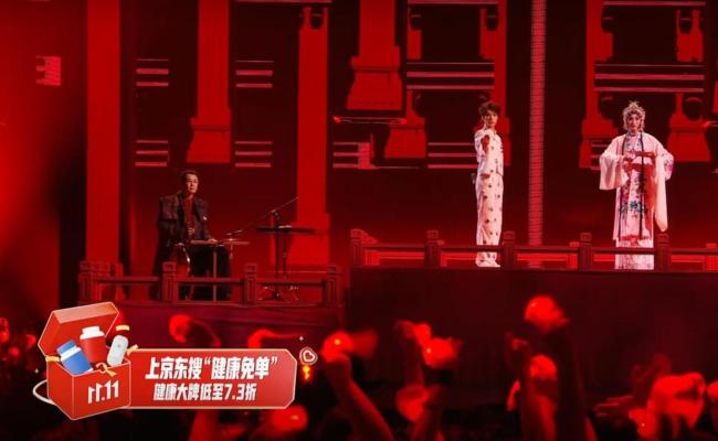 小沈阳在《披荆斩棘》舞台挑战戏曲 惊艳全场