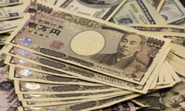 日本为何跟着中国抛售美债 减持背后的战略考量