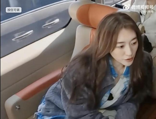 李小冉曾说承担不了生孩子的责任 丁克选择引热议