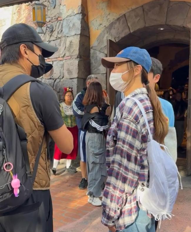 上迪偶遇邓超应采儿 明星育儿各有千秋