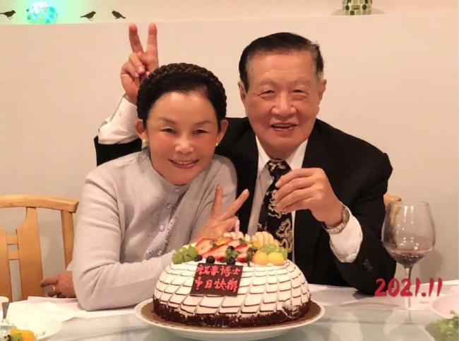 神探李昌钰安葬 夫人扶灵痛哭 落叶归根情深意重