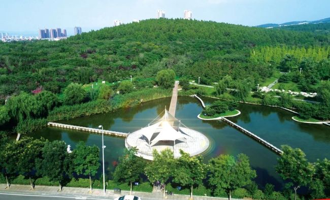 将城市繁华与自然诗意相融,济南山水泉城四期真正实现"公园里的家"