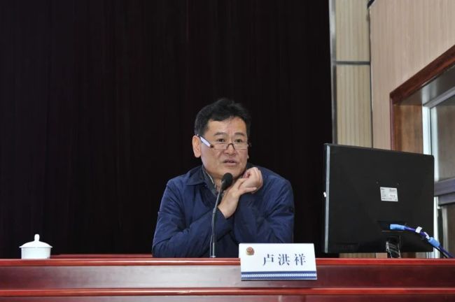 济南市公安局人民警察训练基地开设文化讲坛特邀山工艺教授卢洪祥专题