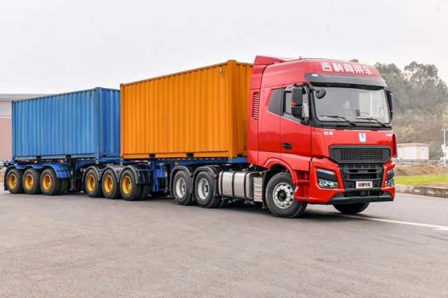 以绿色甲醇为燃料吉利远程发布国内首款新能源双挂列车