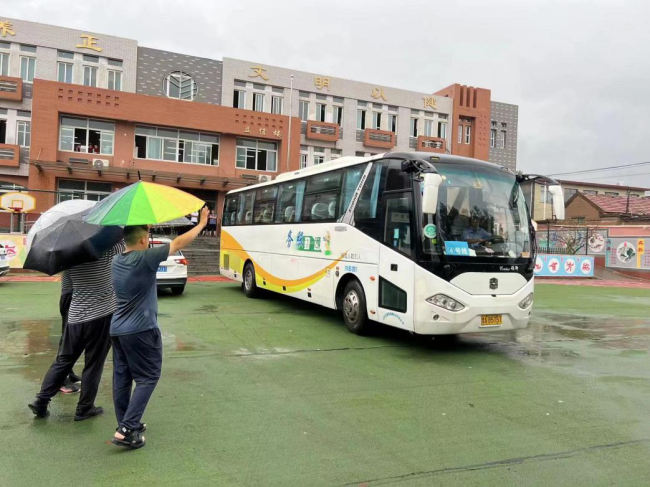 积水险情致940名参训人员受困，水发集团山青世界“现场救援变课堂”