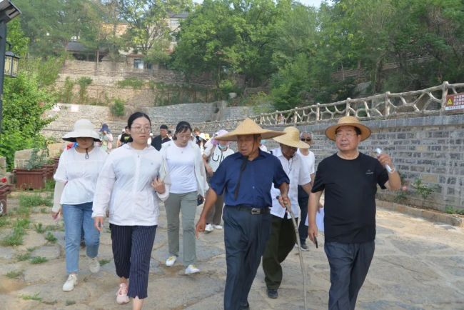 【李想集锦】（219）丨帮过九间棚的好县委书记，人民记着