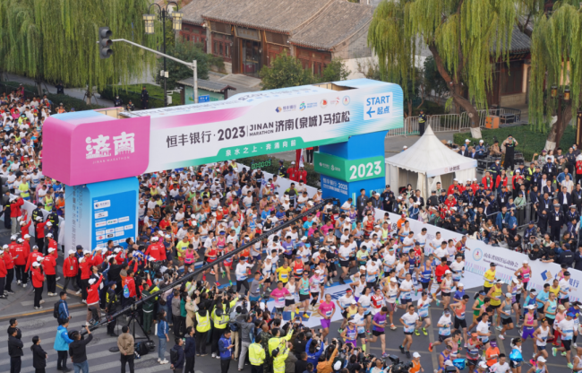 2023济南（泉城）马拉松全马男女冠军诞生，一起来回顾下这些精彩瞬间吧