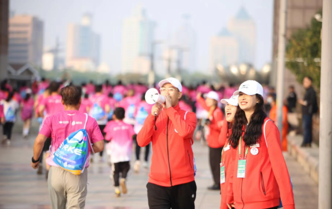 2023济南（泉城）马拉松全马男女冠军诞生，一起来回顾下这些精彩瞬间吧