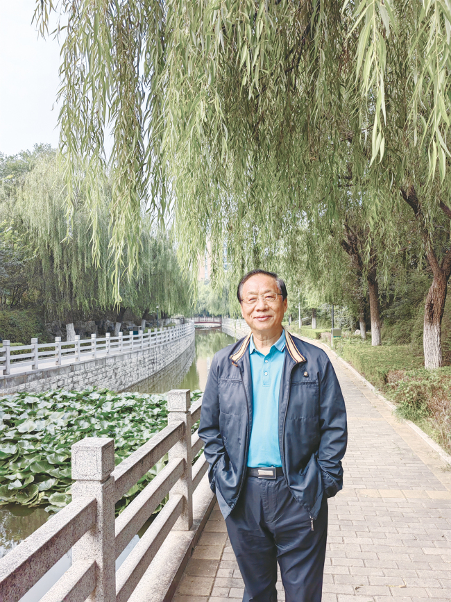 “奥辞责我开生面” ——《天下周易》作者刘长允访谈录