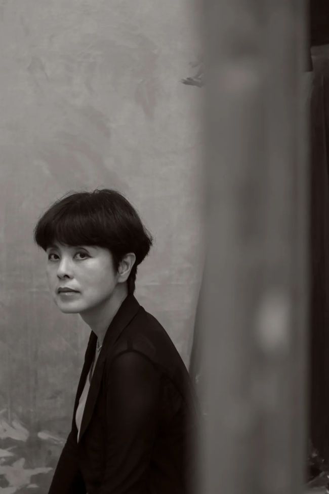 喻红丨从创作路径出发，对话现实与经典的绘画_山东站_中华网