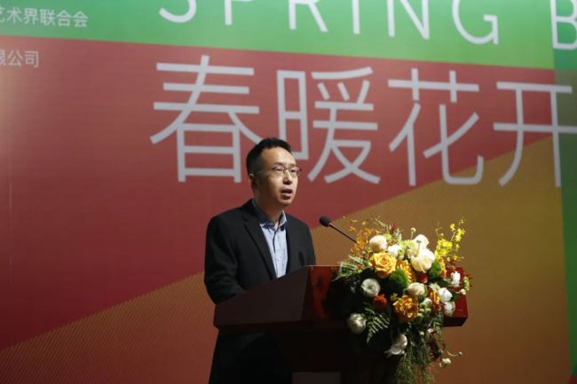 春暖花开70油画公社7人作品展在无锡开展