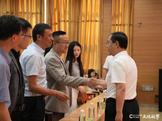 聚焦人才共育与国际学术合作交流——山东力明教育发展集团与泰国正大管理学院签约