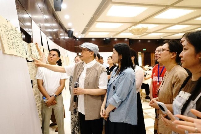 19 何满宗老师评点学员临摹作品