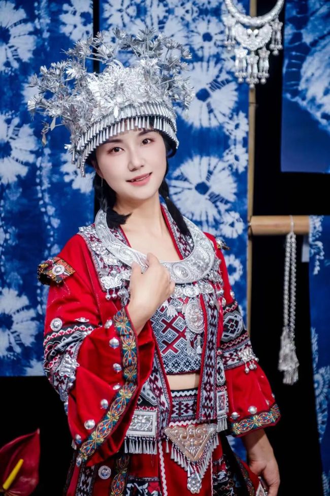 一场场民族风情下午茶在莎蔓莉莎全国各门店燃爆……