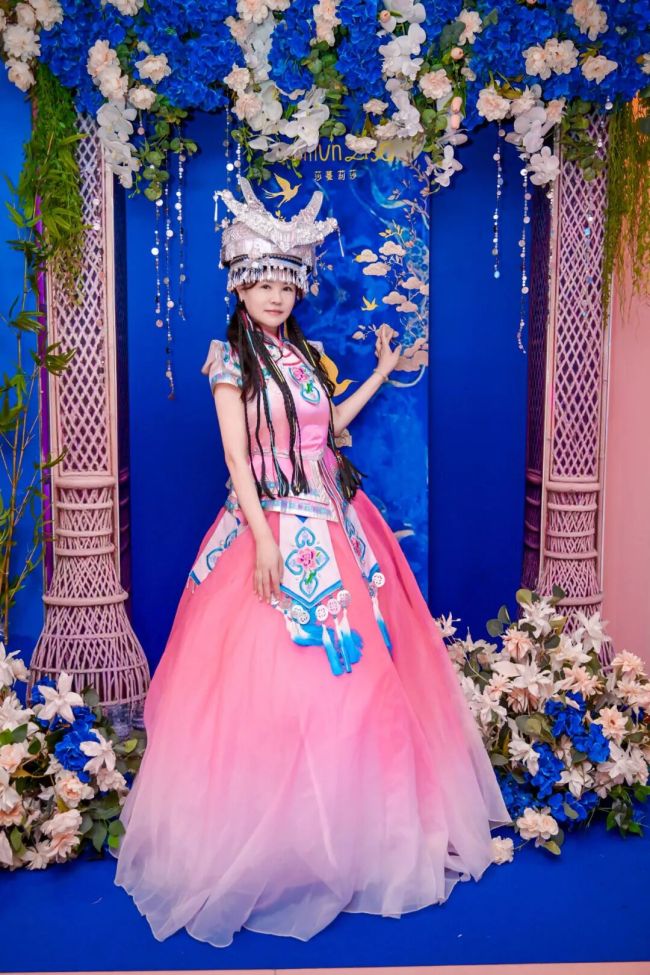 一场场民族风情下午茶在莎蔓莉莎全国各门店燃爆……