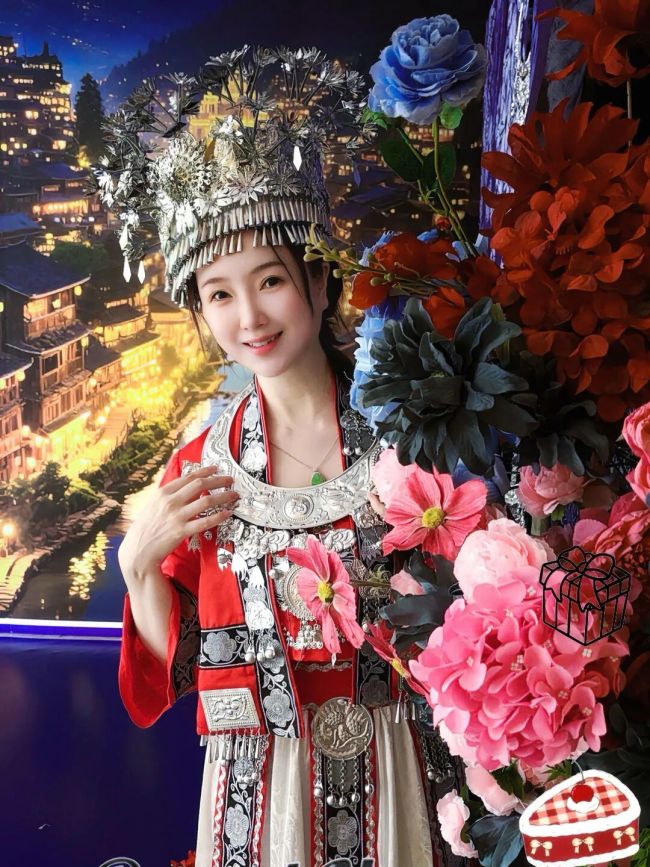 一场场民族风情下午茶在莎蔓莉莎全国各门店燃爆……