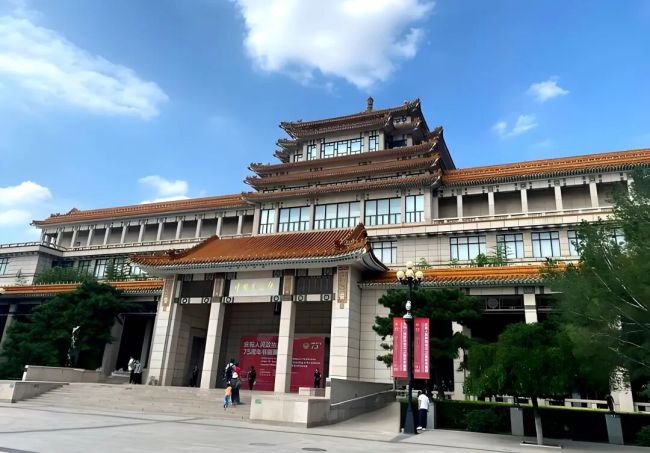 “共绘一江清水”第四届“风雨同舟”民革全国书画作品展在中国美术馆开幕，展期至10月22日