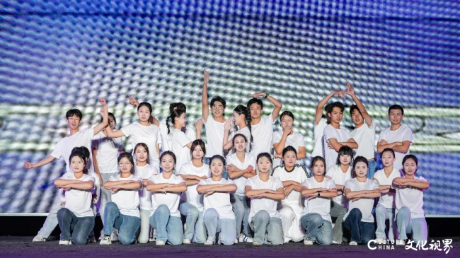 十月正好，致敬青春——青岛恒星科技学院2025年迎新盛宴回放