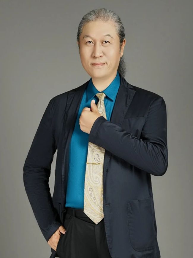 “水墨新境·时代画风——当代中国画笔墨百家学术邀请展(第二回展)” | 王刚:水彩之“绚”与水墨之“淡”营造朦胧缱绻的古典气息