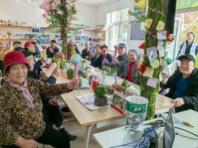 垃圾分类新时尚 低碳重阳共安康——青岛城阳区举办10月份生活垃圾分类主题活动