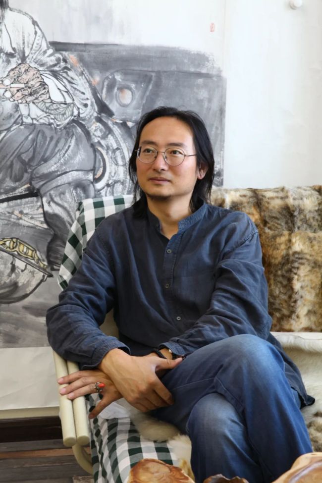 【第十四届全国美展】牛路军中国画《沐光》:表现当代产业工人的时代风貌和精神特质