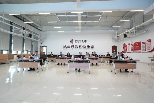 驭马乘风 聚力前行——银丰地产集团2025年度工作交流会成功召开